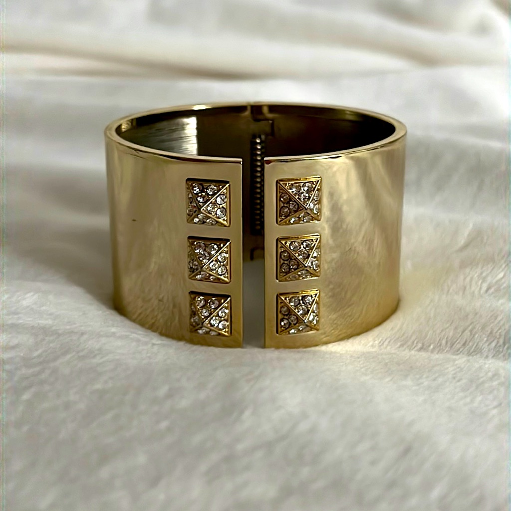Victorias Secret Gold Cuff 18$